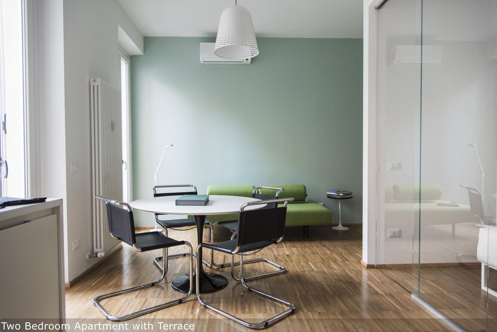 Brera Apartments In Nerino Милано Екстериор снимка